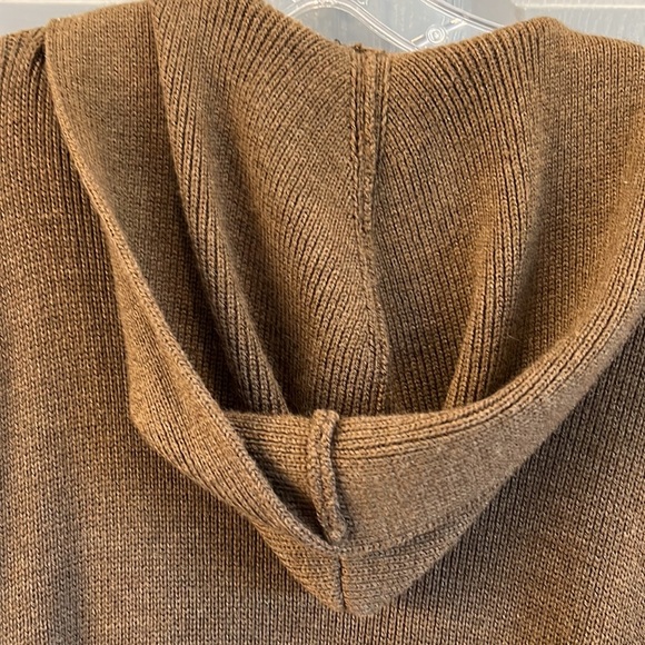 Beautiful Medium Eileen Wool Hooded Rust Sweater - Picture 6 of 7